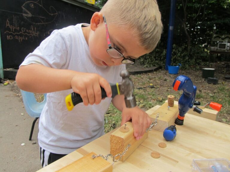 Woodwork in Early Years Education Training